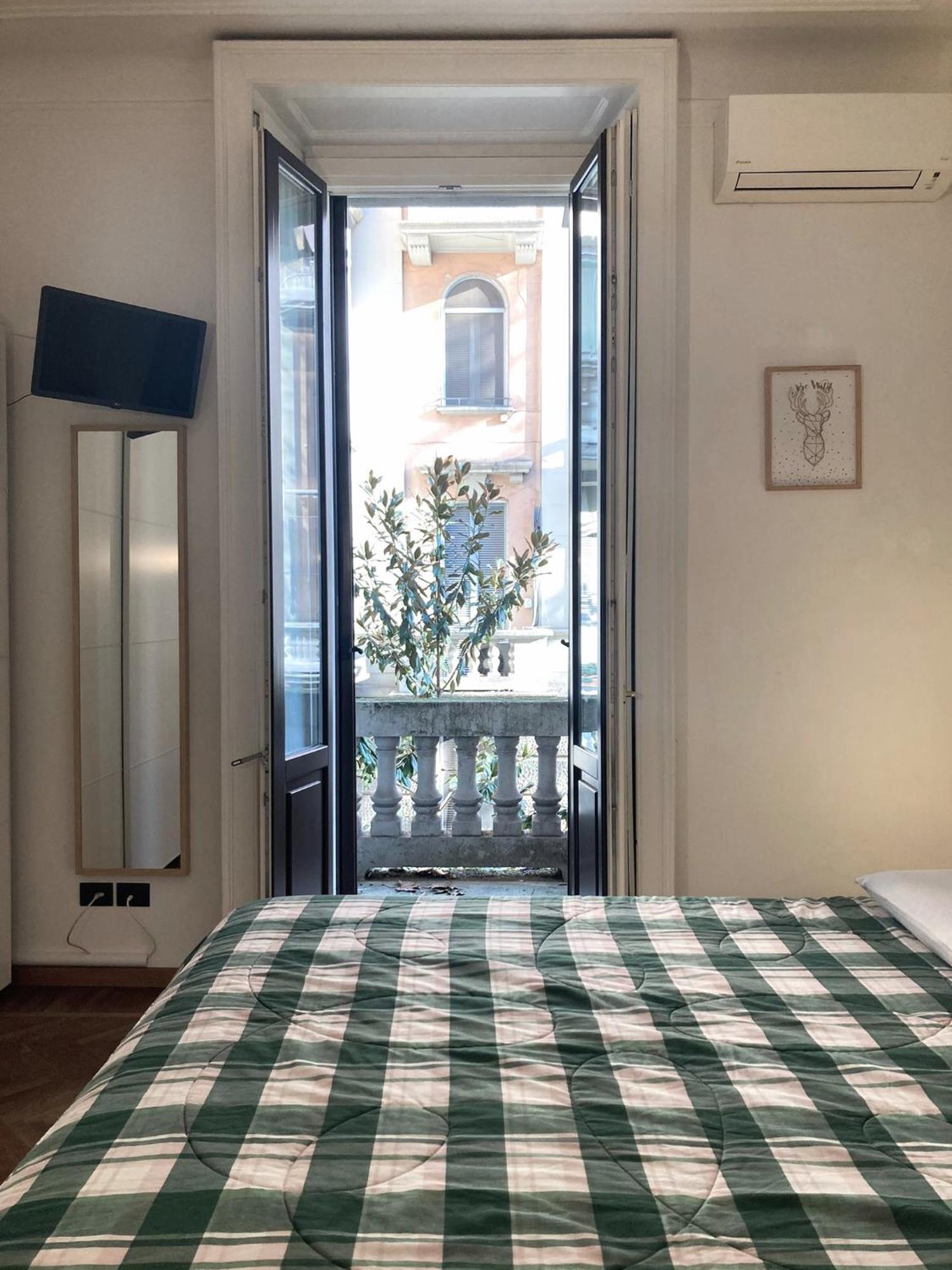 Monviso 35 , Cozy Apartment Milaan Buitenkant foto